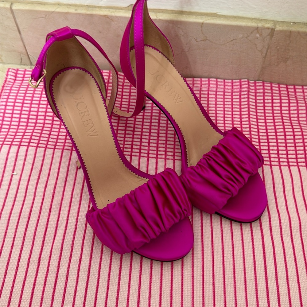 New hot pink J.Crew heels made in Italy size 6
